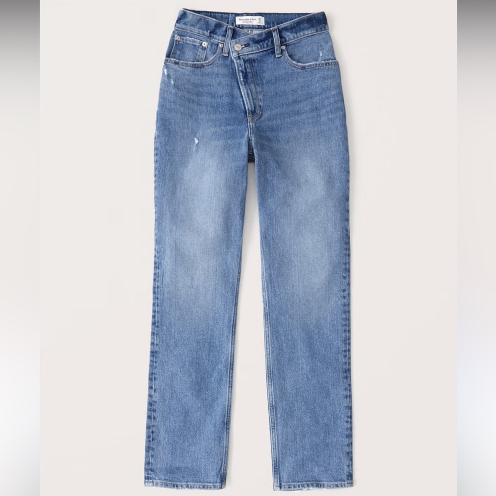 Abercrombie & Fitch Curve Love Ultra High Rise 90s Straight Jean jeans size 26 s